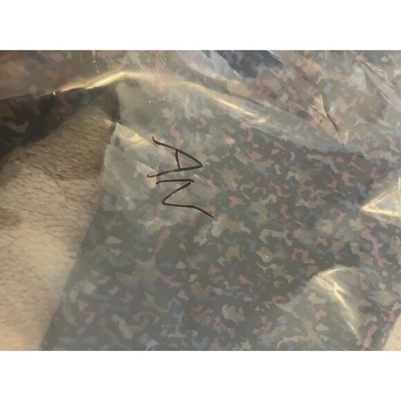 Nike Legend 2.0 Tight Fit Training Cropped Leggings Womens XS Black Print - Picture 9 of 9